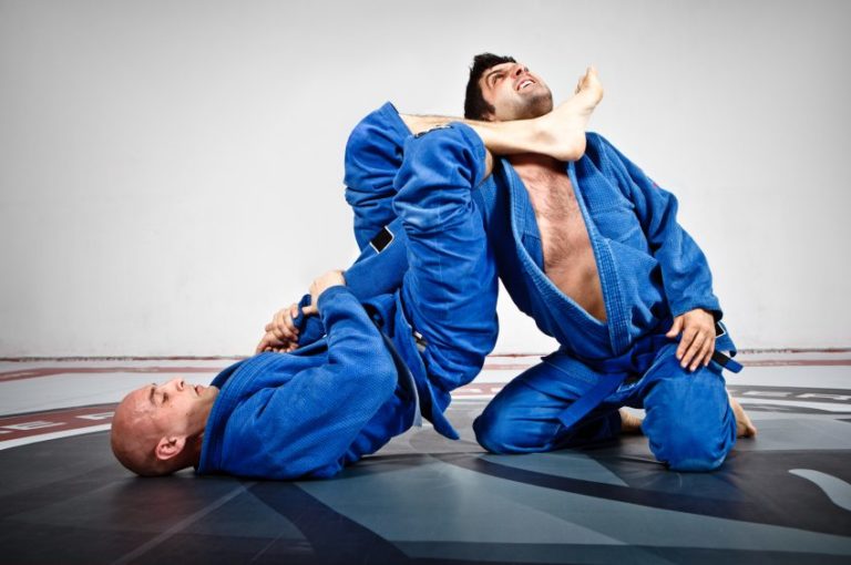 5 ejercicios de fuerza imprescindibles para luchadores