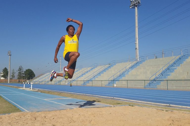 Los 5 mejores ejercicios para aumentar tu salto de longitud