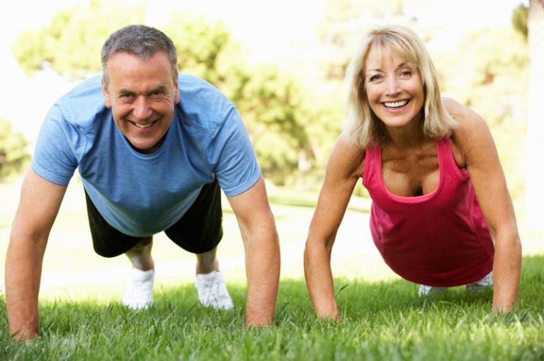 Cómo empezar a entrenar con pesas si tienes más de 40 años