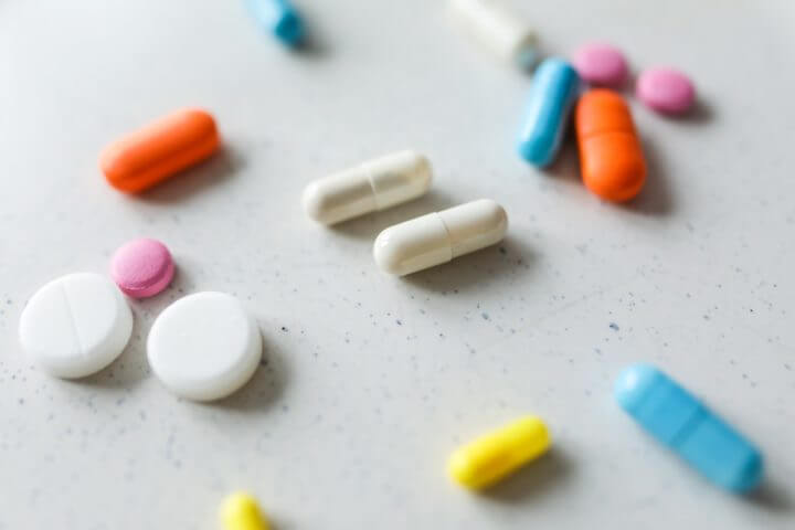 Efectos secundarios de consumir cantidades altas de vitaminas liposolubles