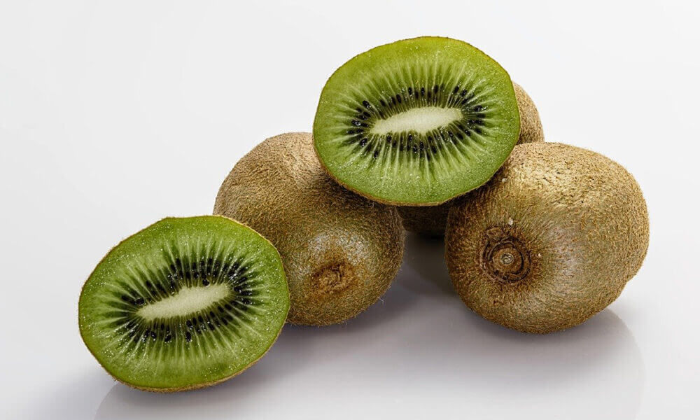 Usos medicinales del kiwi que ayudan al organismo