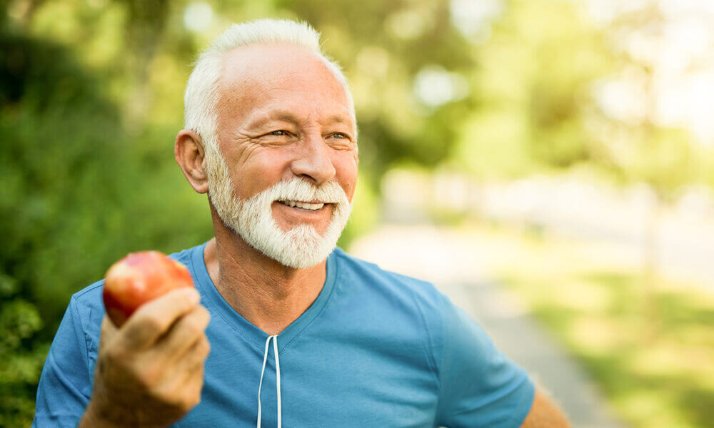 Características de los alimentos que ayudan a mejorar la salud de tu boca gracias a su textura y nutrientes