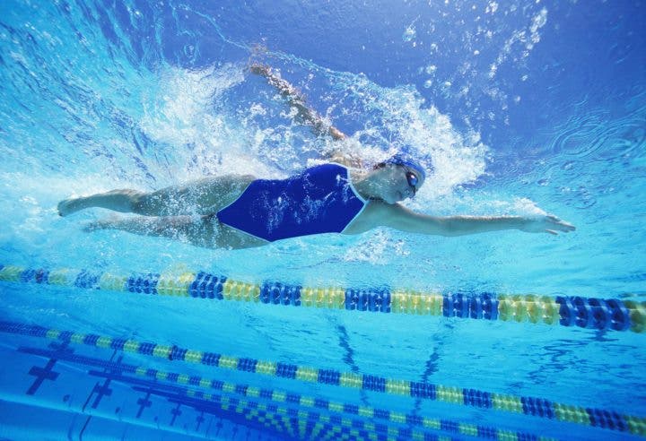 Cómo saber si estás avanzando en tus entrenamientos de natación