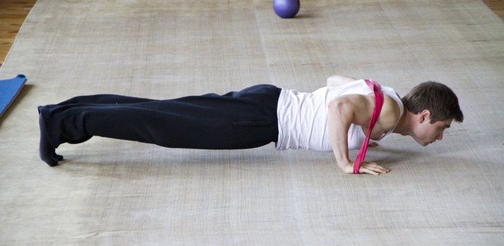 Guía para hacer tu propio gimnasio en casa | Entrenamiento