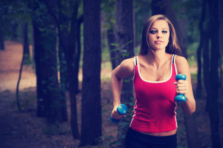 Cómo levantar pesas para correr más