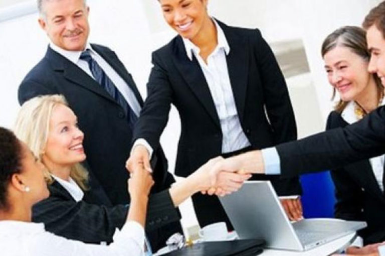 ¿puede funcionar una empresa sin tener jefes?