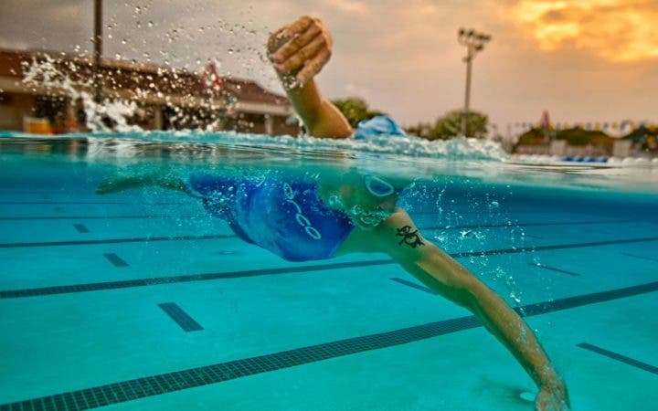 natación tasa de brazada
