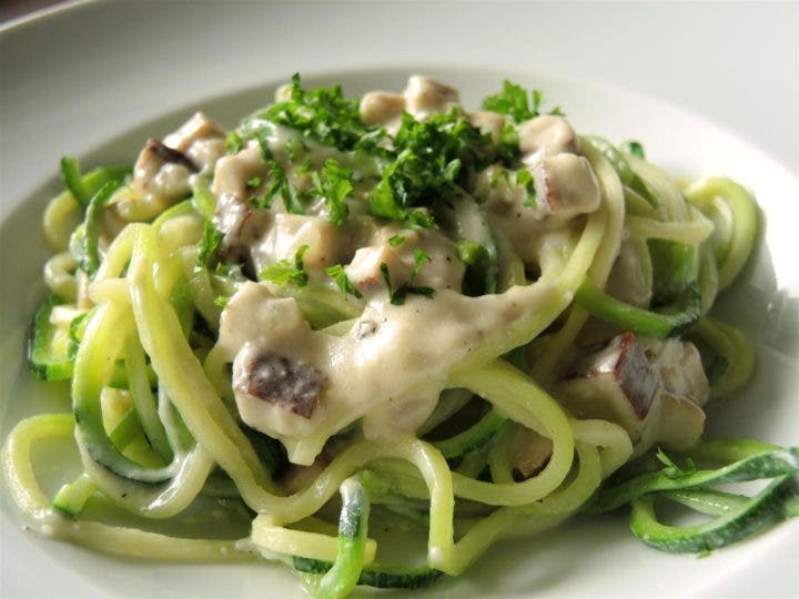 Espaguetis végétaux carbonara