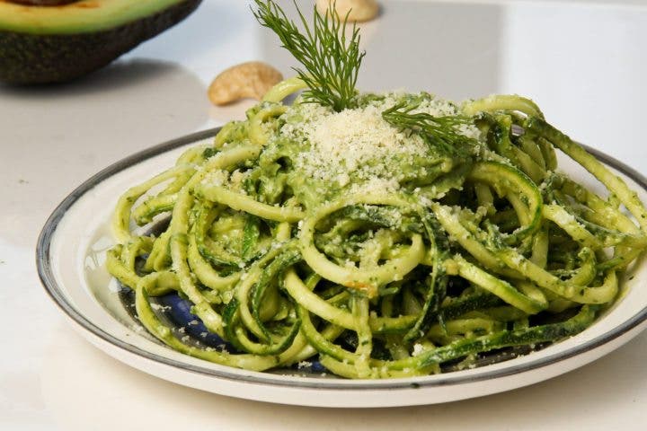 Espaguetis de vegetales อัลเพสโต