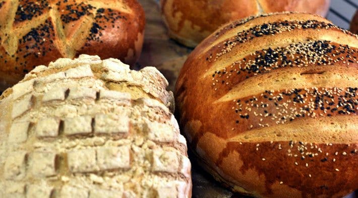 ¿Eksisterer ingredienser peligrosos en el pan?