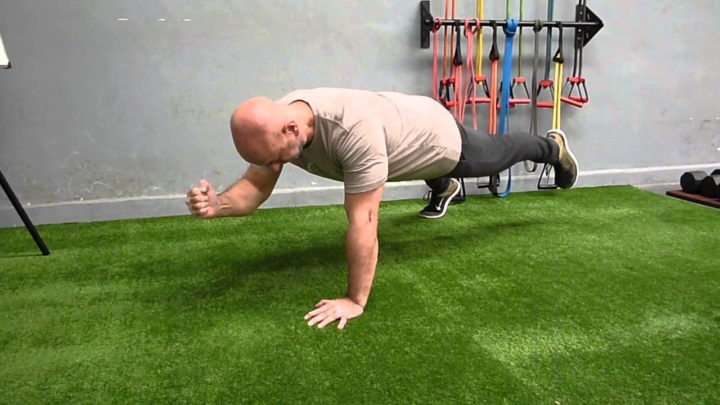 abdominales isométricos con dos puntos de apoyo