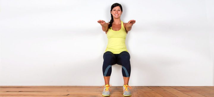 wall sits en rutina de peso corporal