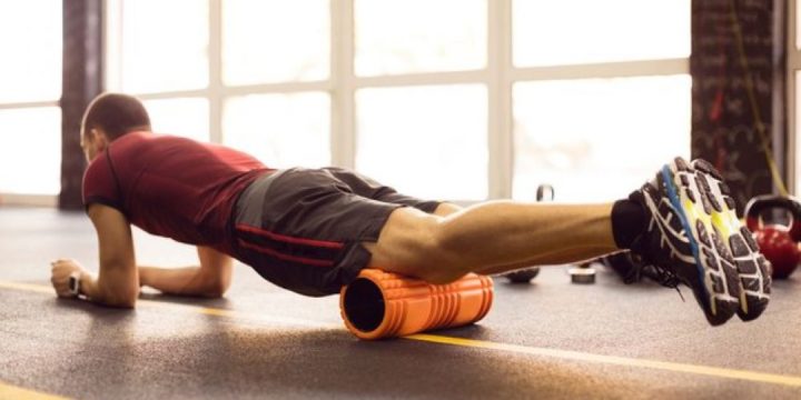 Cómo calentar con el foam roller