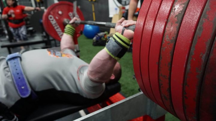 Banco para practicar powerlifting