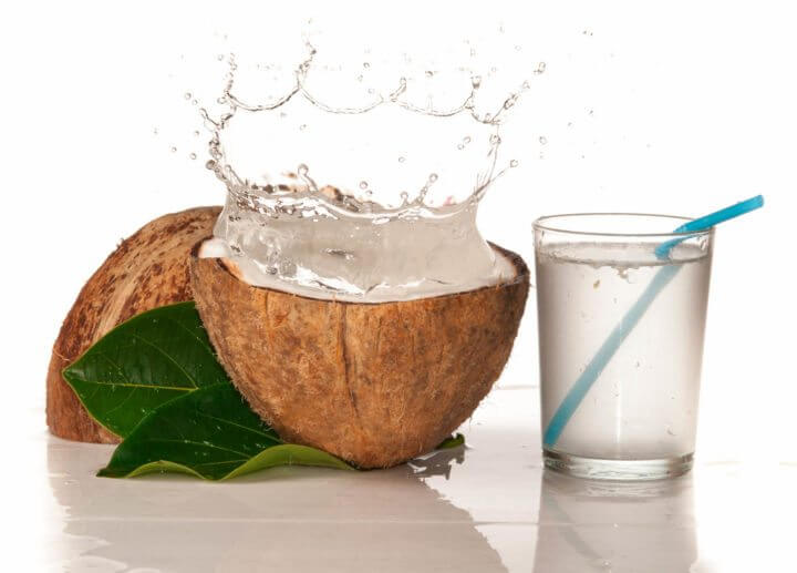 El agua de coco es muy saludable