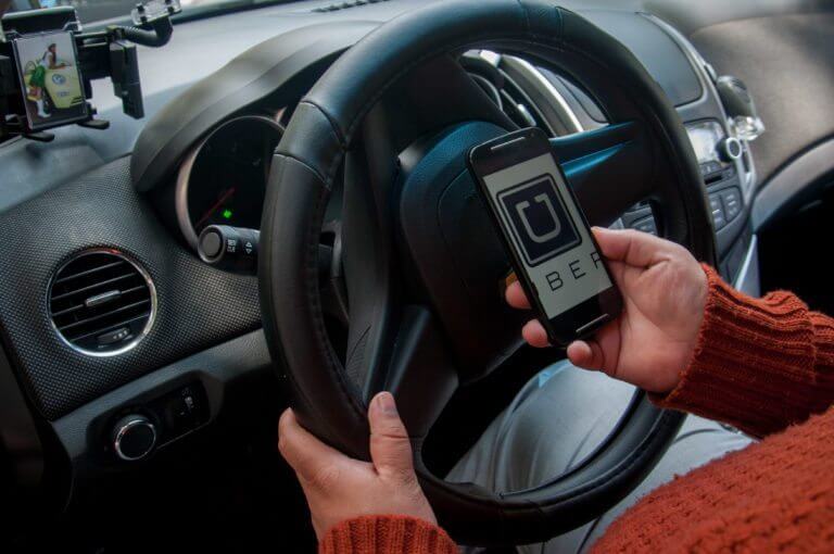 10 razones para que un conductor de uber sea expulsado de la plataforma