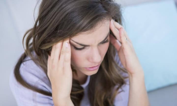 dolor-de-cabeza-por-falta-de-comida-720x432.jpg