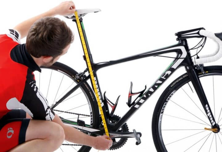 Ajustar la bicicleta para evitar problemas en genitales masculinos