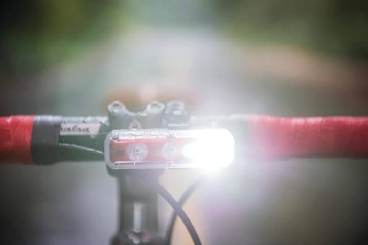 ¿Cuáles son las luces de bicicleta más económicas?