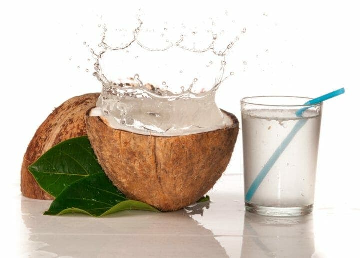 Beneficios del agua de coco