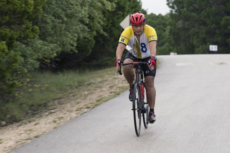 3 ejercicios de movilidad para ciclistas mayores de 40 años