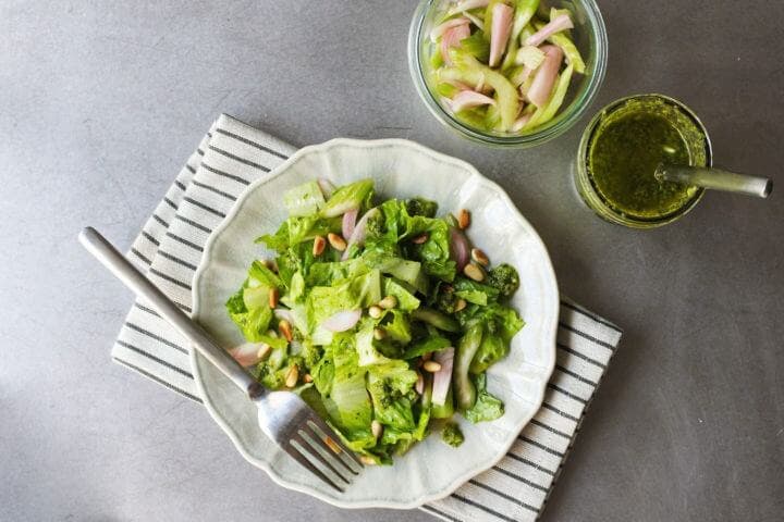 Topping per insalata con verdure picadas