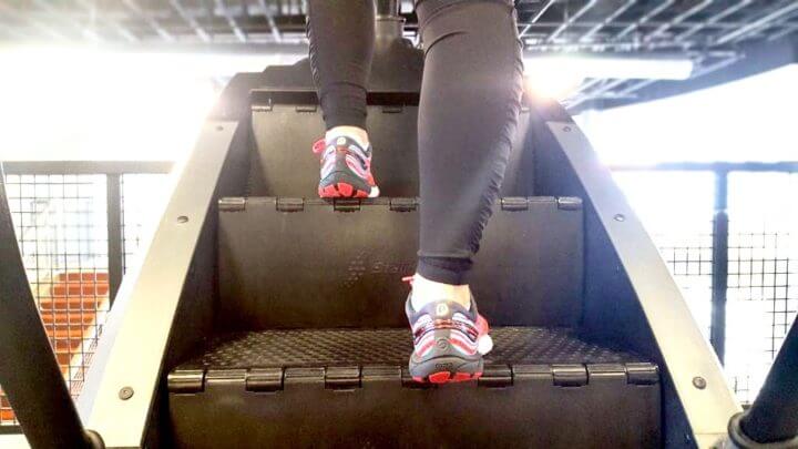 Las mejores rutinas de cardio en simuladora de escaleras