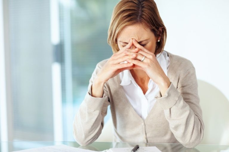 Cherofobia o el miedo a ser feliz: los signos de que la estás padeciendo