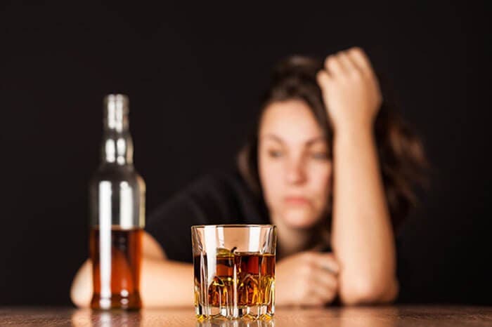 ¿Qué problemas trae ingerir bebidas alcohólicas?