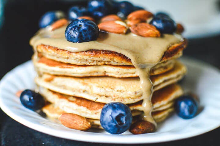 Receta de tortitas con proteína de mantequilla de cacahuete