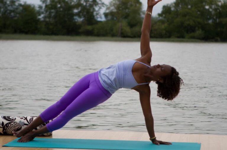 Las 7 mejores poses de yoga para fortalecer tu core