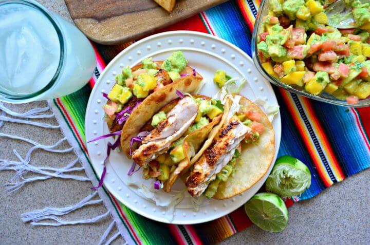 Receta de tacos de palitos de pescado con salsa de mango