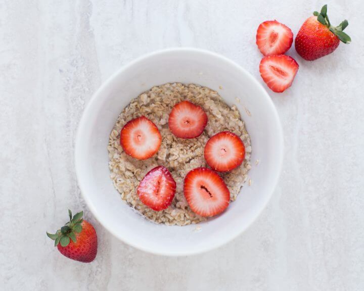 Kombinace avena y chía para un desayuno vegano