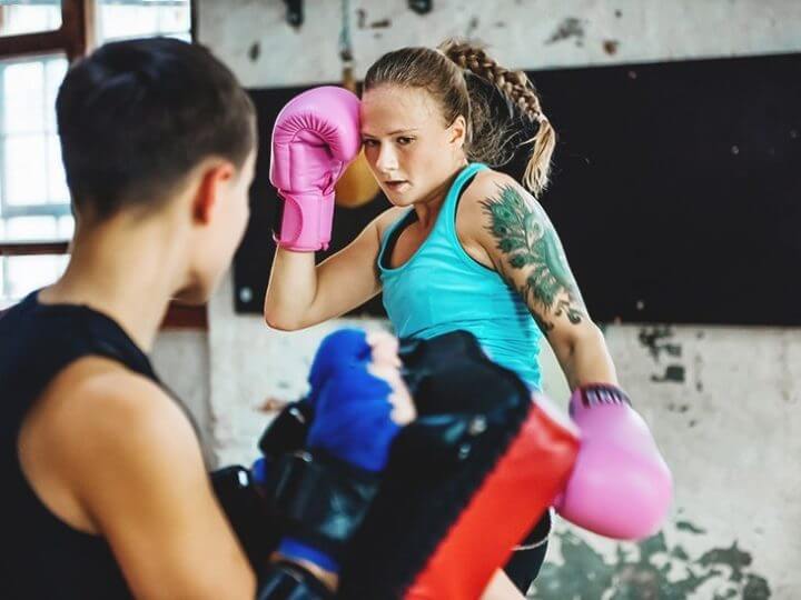 Cómo calentar antes de practicar kickboxing