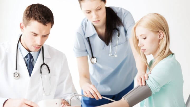 Visitar al médico una vez por año es recomendable
