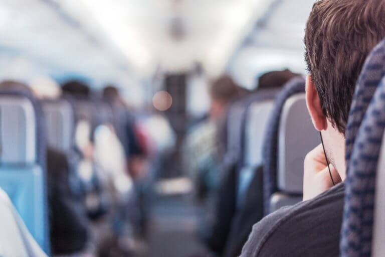 Como Saber Si Alguien Abordo Un Vuelo