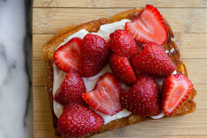 Tostada de frutas baja en calorías