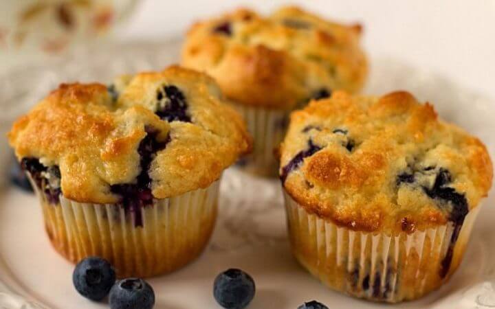 Muffins de arándanos bajos en carbohidratos