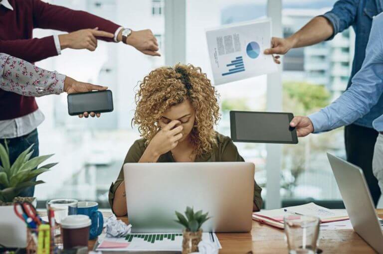4 cambios que puedes intentar hacer en tu trabajo para evitar el burnout