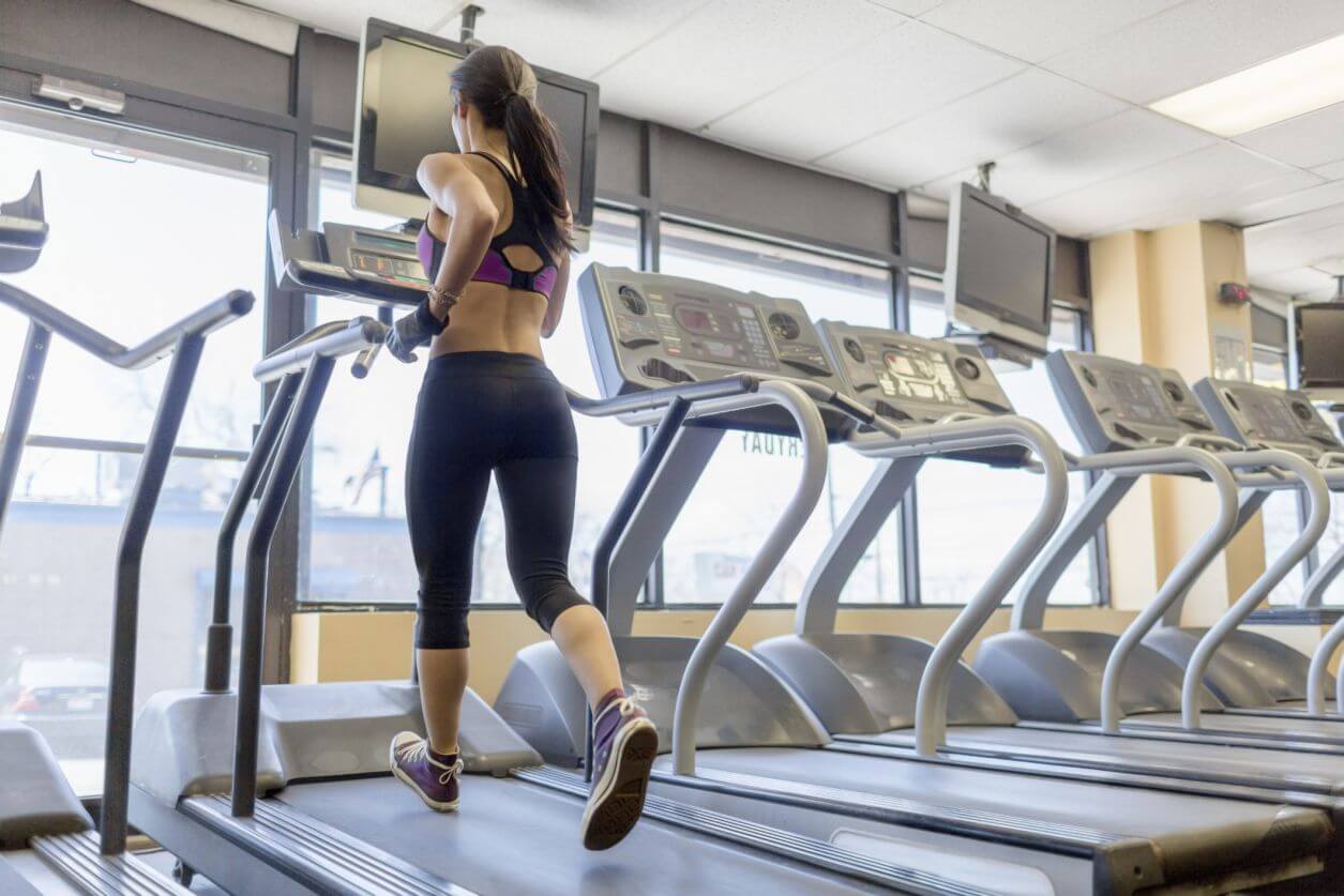 c-mo-realizar-buenos-entrenamientos-hiit-en-la-cinta-de-correr