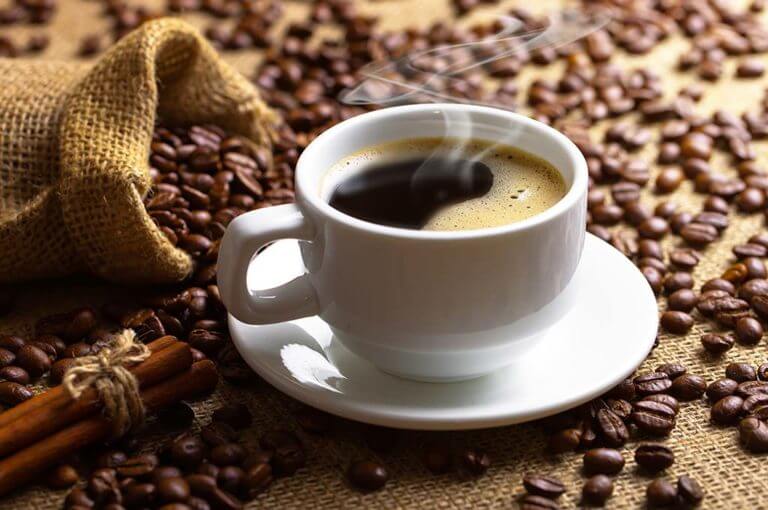 5 efectos sorprendentes que provoca la primera taza de café del día a tu cerebro