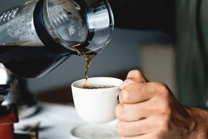 Quins són els efectes de la cafeïna en el cos?