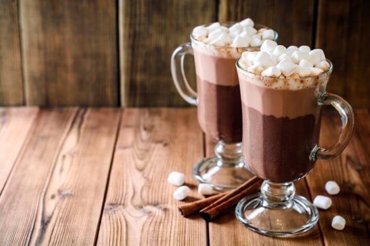 ¿Cómo hacer un chocolate caliente saludable?