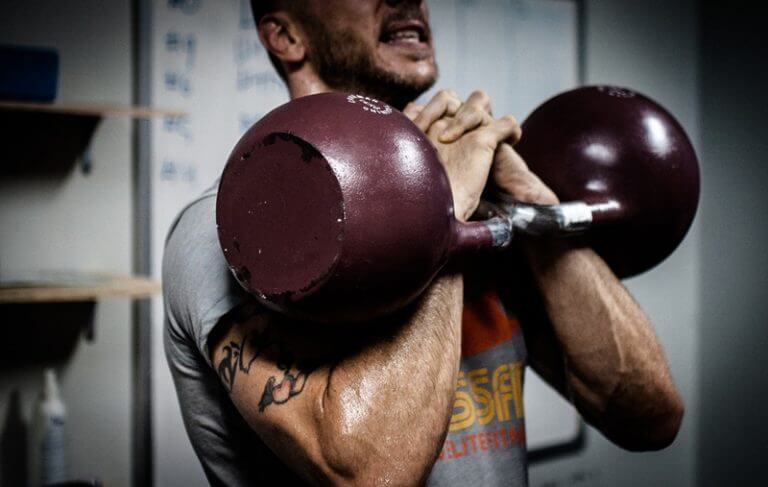 Formas correctas de hacer ejercicio con Errores comunes al entrenar con kettlebell