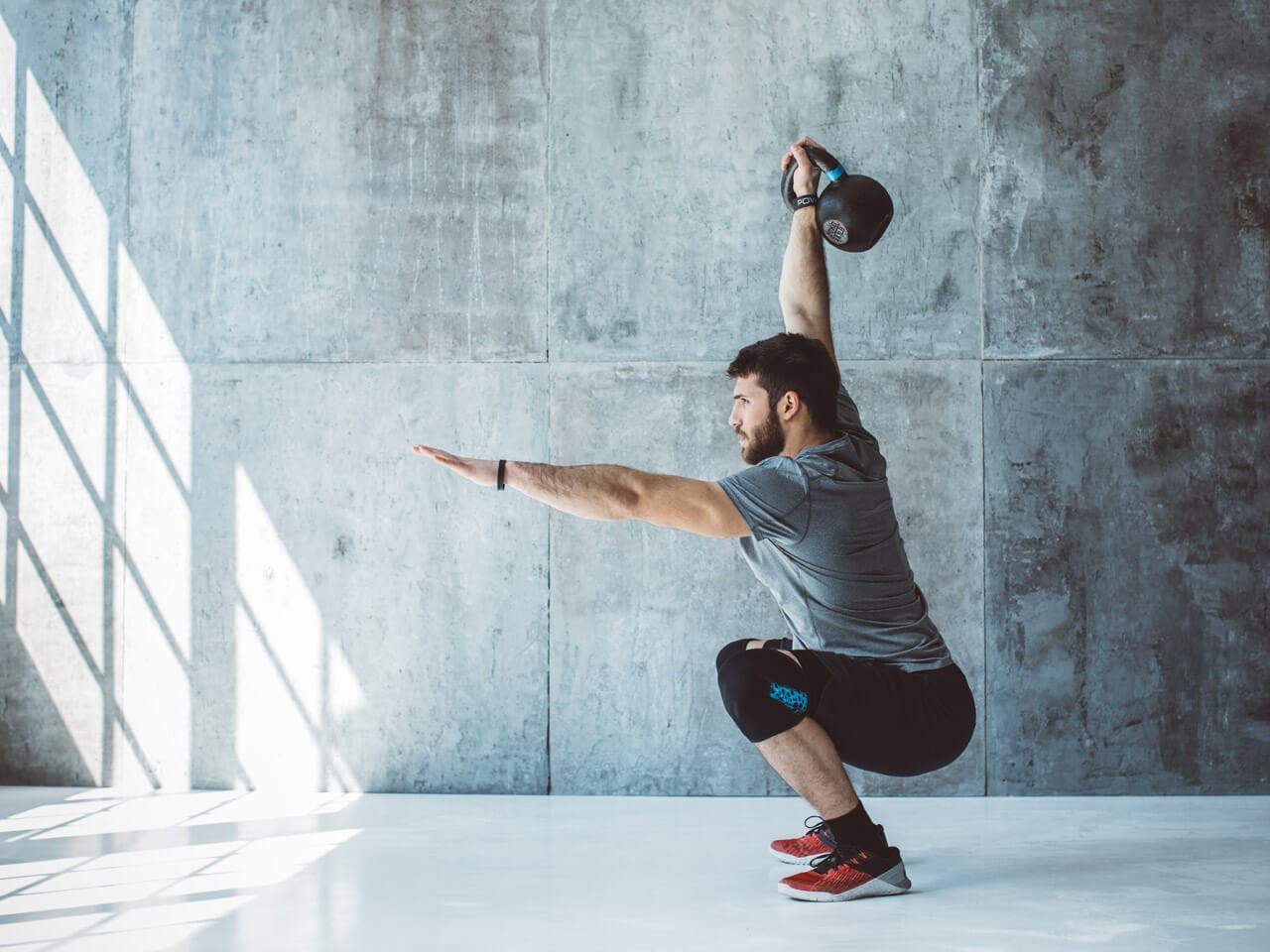 Ejercicios con hotsell kettlebell en casa