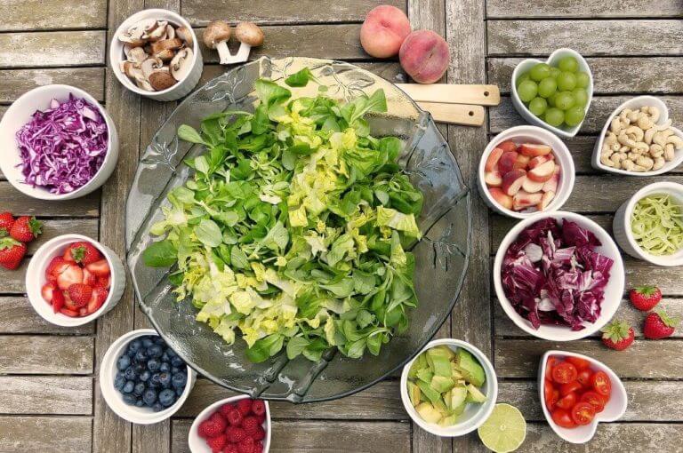 Los 7 mejores ingredientes que puedes añadir a tu ensalada