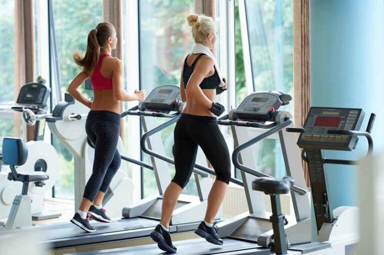 5 errores cometidos en la cinta de correr que sabotean tus entrenamientos