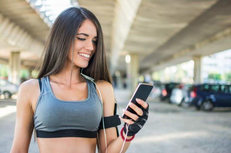 Las 3 mejores rutinas que puedes hacer en streaming desde tu casa