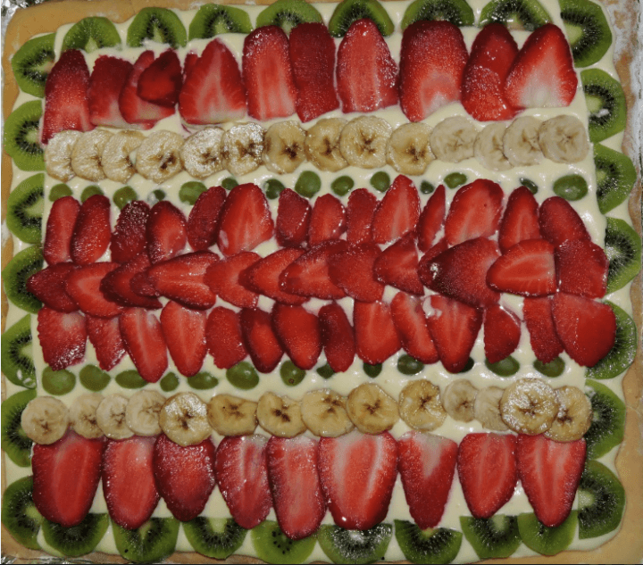 Tarta de solo fruta deliciosa y nutritiva