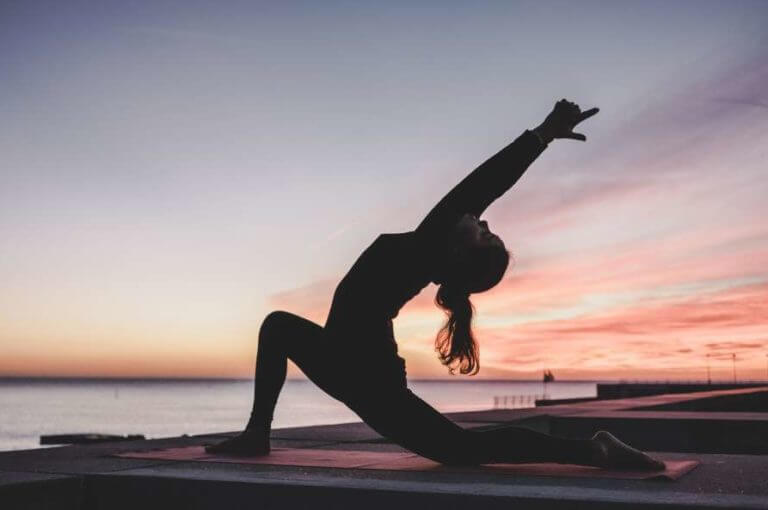 El yoga puede mejorar tu toma de decisiones y tu inteligencia emocional